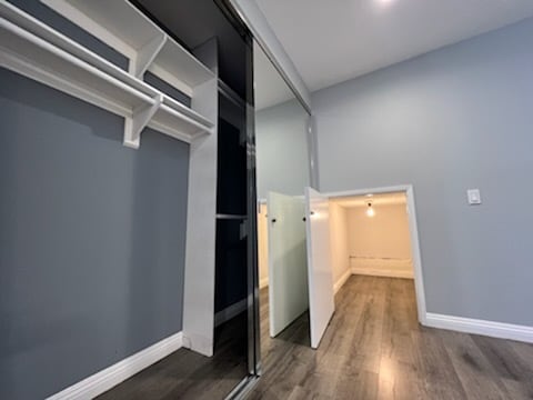 Building Photo - 11107 Arminta St