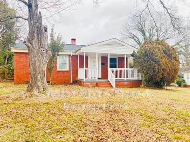 Building Photo - 1500 Hateras Ave