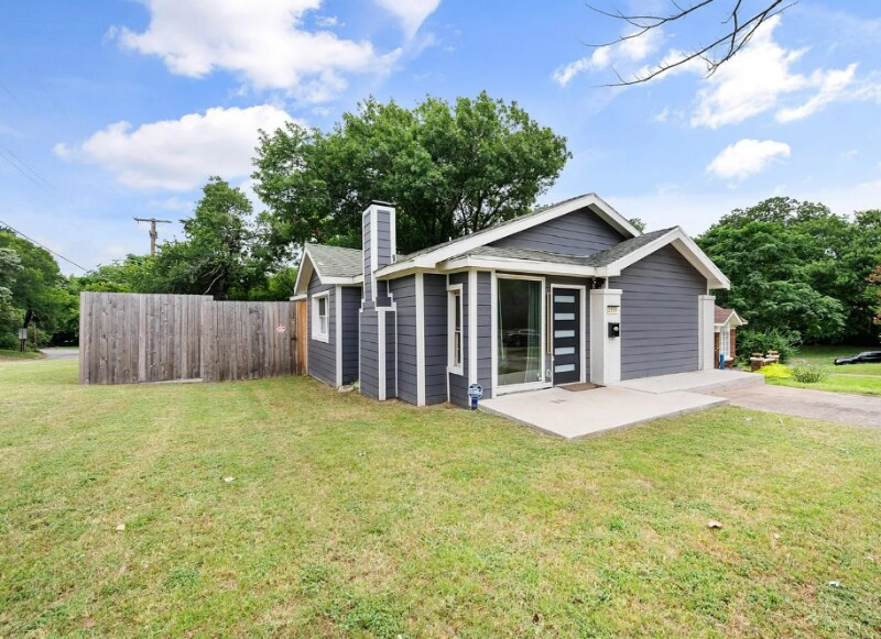 Foto principal - 2859 W Brooklyn Ave