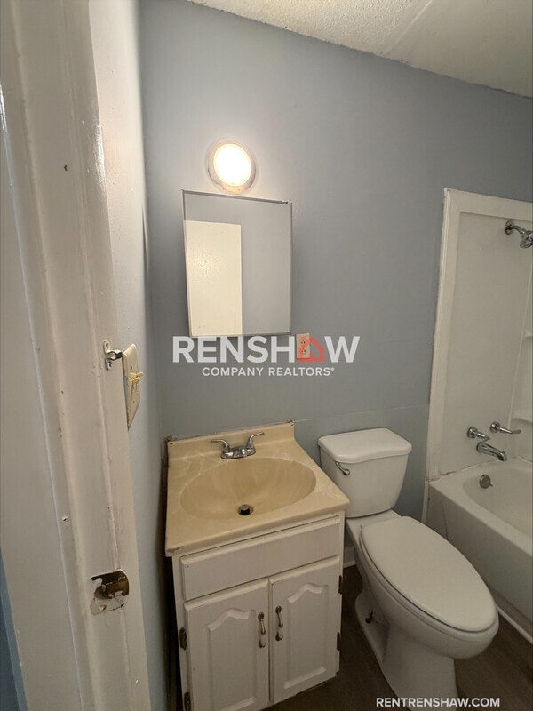 Building Photo - 4072 Dale Dr