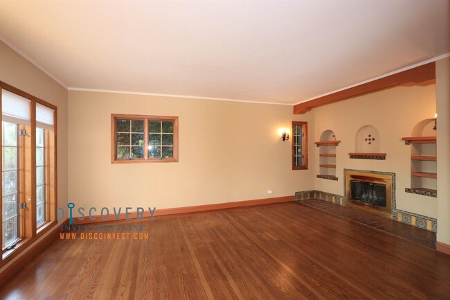Building Photo - Coming Soon! Coveted Piedmont 5 Bedroom Home