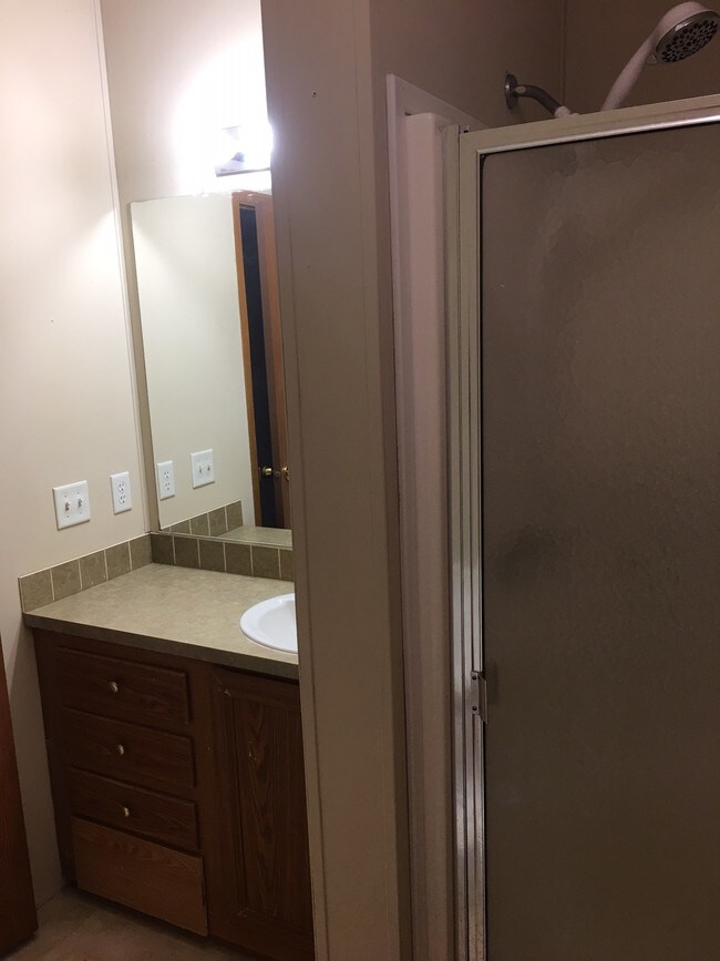 Foto del edificio - 805 Wilderness Dr