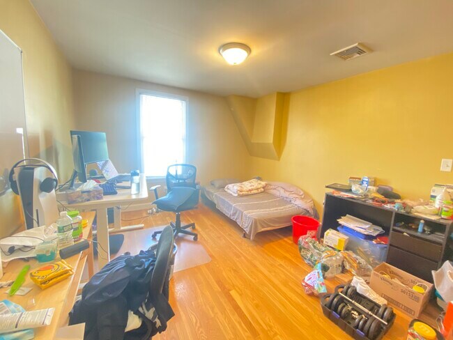 Foto del edificio - 19 Emery St