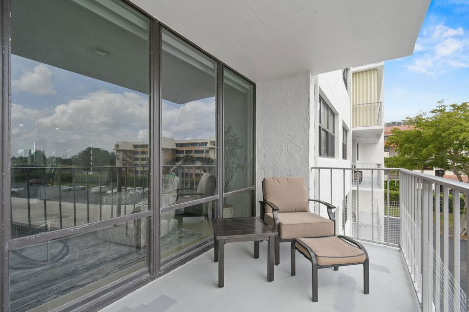 Foto del edificio - 336 Golfview Rd