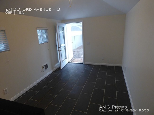 Foto del edificio - 2430 Third Ave