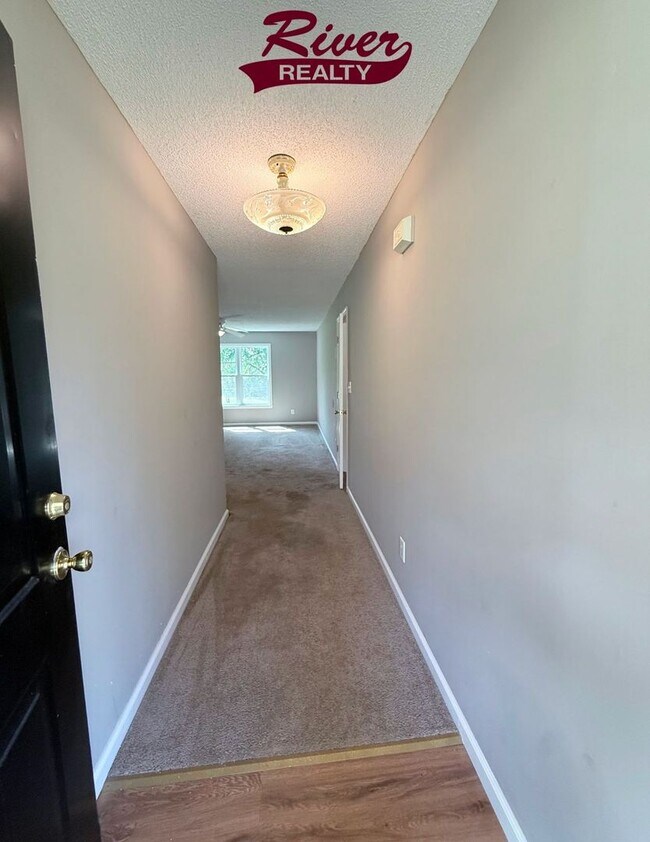Foto del edificio - 5735 Deans Bridge Rd