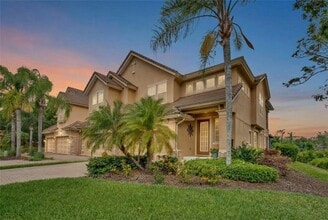 Building Photo - 8204 Villa Grande Ct