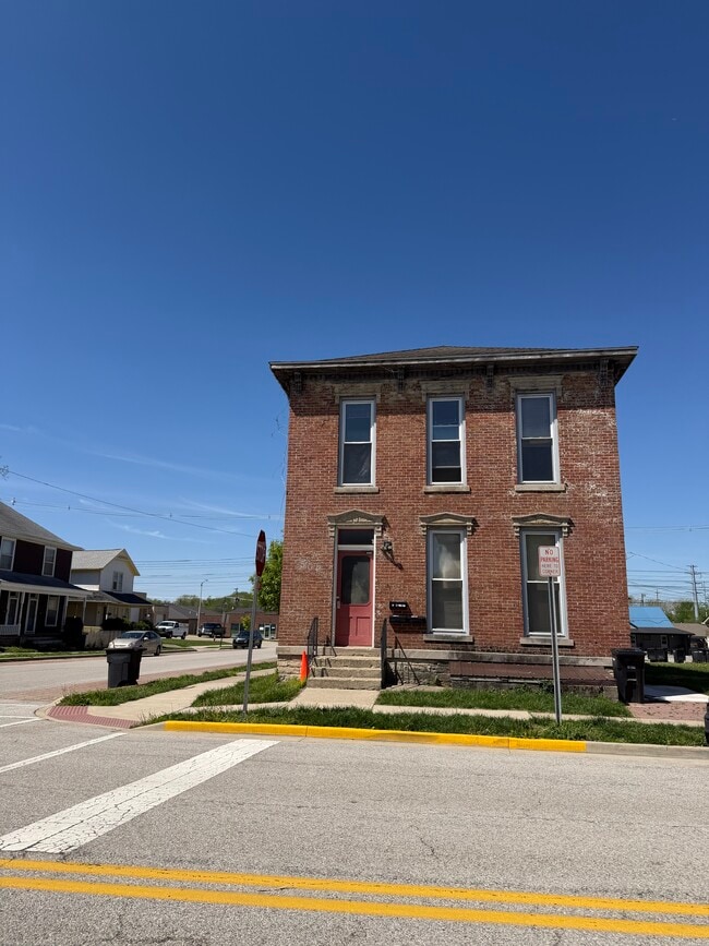 Building Photo - 500 N 5th St