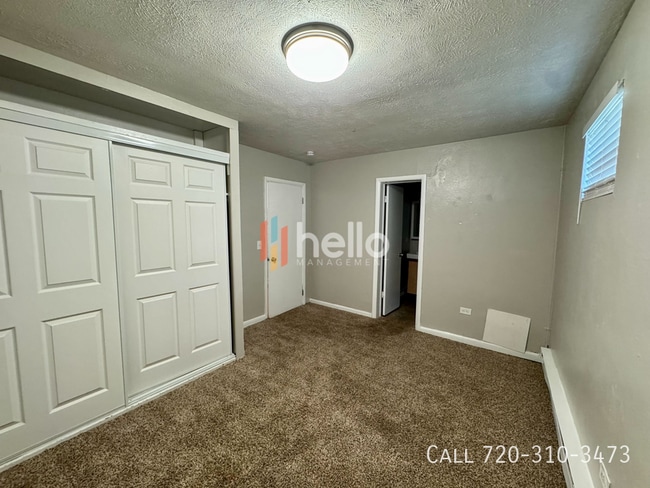 Building Photo - 1372 Zephyr St