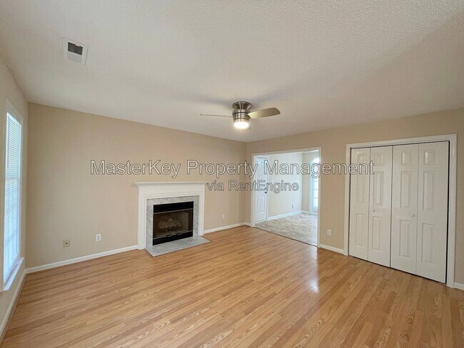 Foto del edificio - 6320 Dry Fork Ln