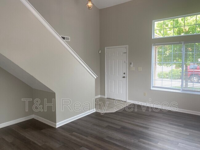 Foto del edificio - 9935 Worthington Blvd