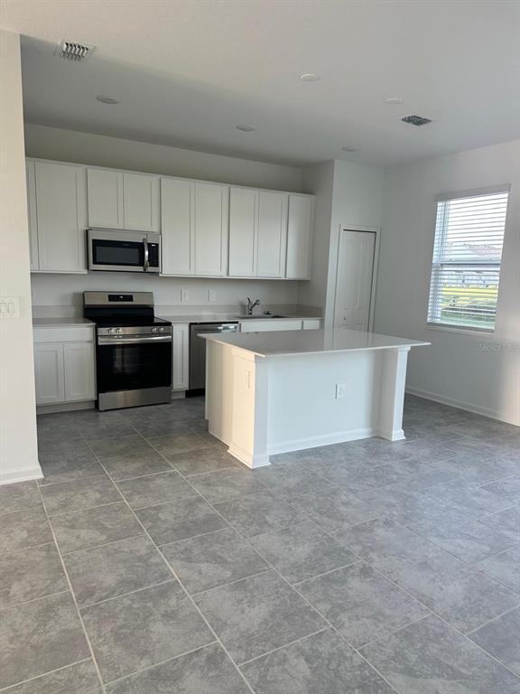 Foto del edificio - 2772 Pierr St