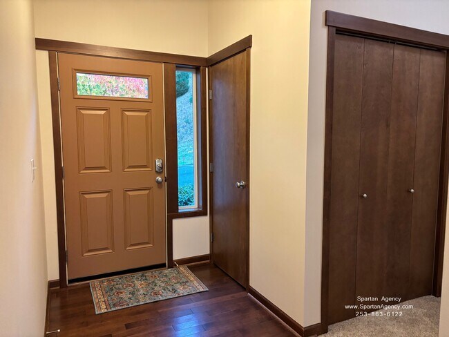 Foto del edificio - 10801 171st Ave E