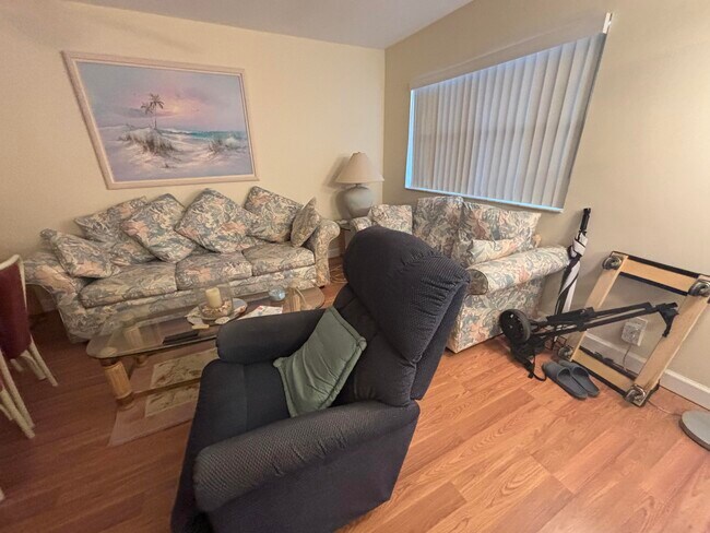 Foto del edificio - 596 Saxony M