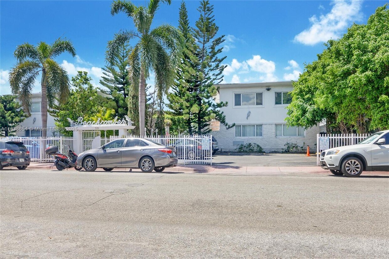 Primary Photo - 320 85th St