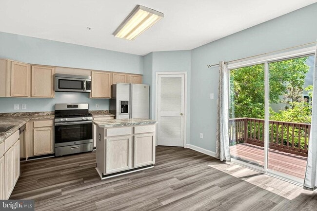 Building Photo - 8605 Willow Leaf Ln