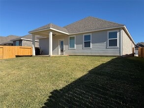 Building Photo - 15683 Honey Cv Dr