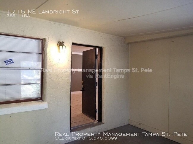 Photo - 1715 East Lambright Street North House