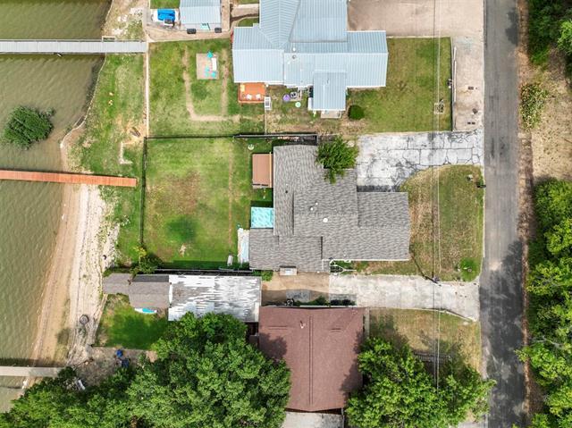 Building Photo - 8048 Woodvale Rd