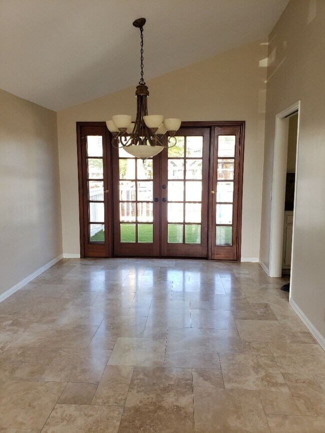 Foto del edificio - Westminster - Lovely 4 Bedroom 2.5 Bath House for Lease