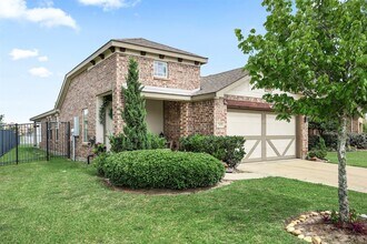 Building Photo - 2505 Bernadino Dr