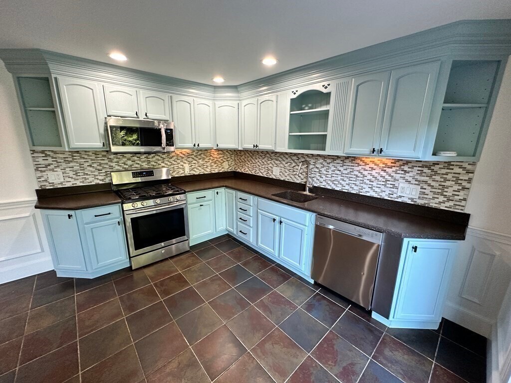 532 East St, Weymouth, MA 02189 Townhome Rentals in Weymouth MA