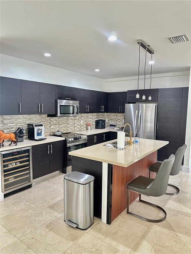 Foto del edificio - 10450 NW 69th Terrace