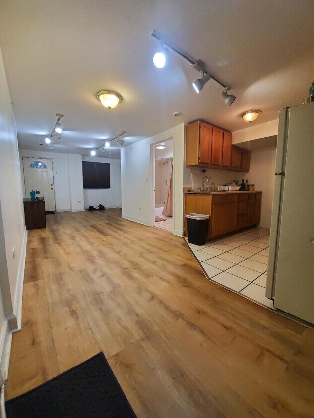 Foto principal - 2136 W 18th St
