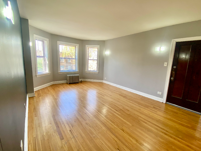 Foto del edificio - 6501 S Maplewood Ave