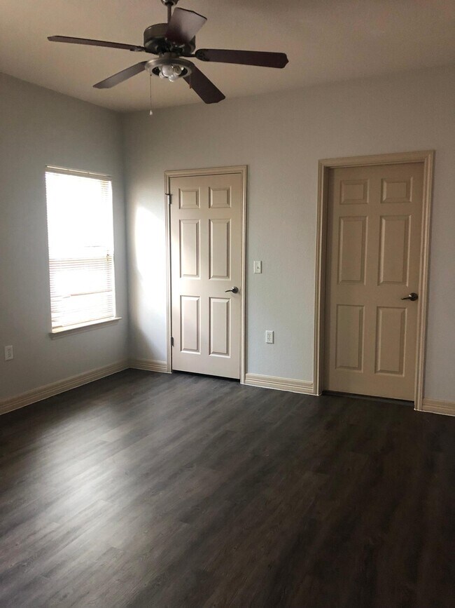 Foto del edificio - 6503 Porter St