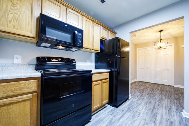 Building Photo - Orchard Trace Gastonia