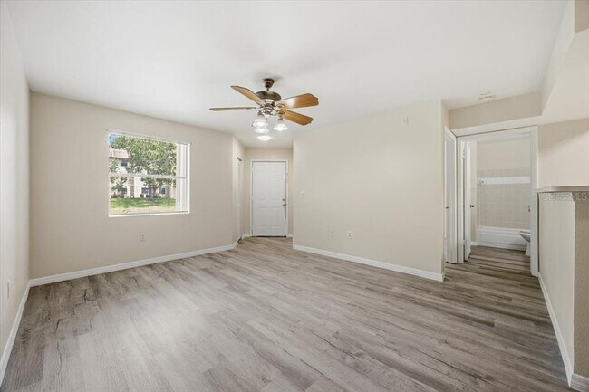 Building Photo - 3004 Parkway Blvd