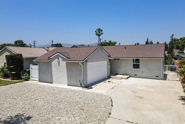Foto principal - 17107 San Jose St