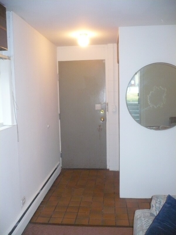 Building Photo - 1317 Wilmot St