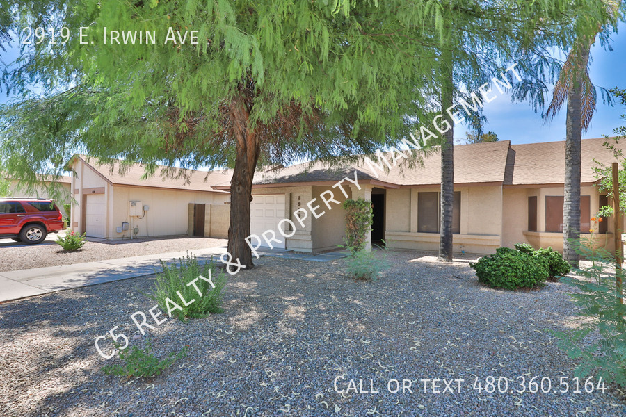 Primary Photo - Adorable Mesa Duplex