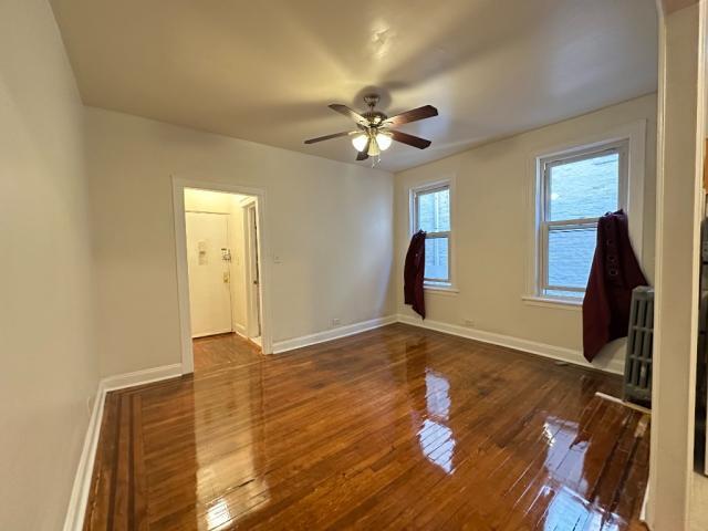 Foto del edificio - 1 bedroom in SUNNYSIDESunnyside NY 11104