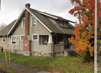 Building Photo - 204 NW Kings Blvd