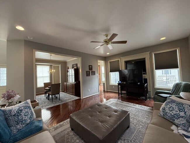 Foto del edificio - 240 Honey Hollow Ln