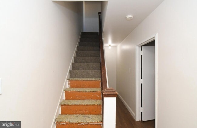 Foto del edificio - 1554 N Lawrence St