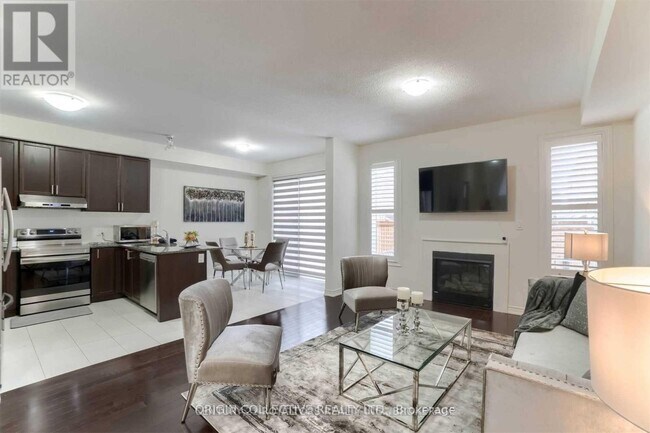 Building Photo - 15 Germain Cir