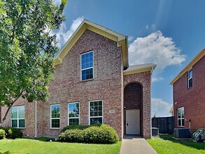 Building Photo - 821 Jamie Dr