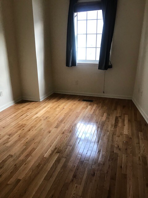 Foto del edificio - 1227 Bainbridge St