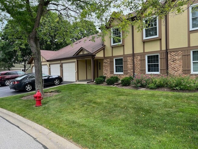 Building Photo - 1047 Auburn Ln