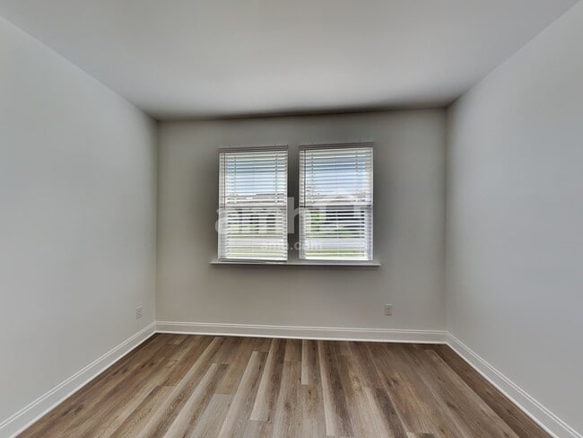 Building Photo - 206 Argea Dr