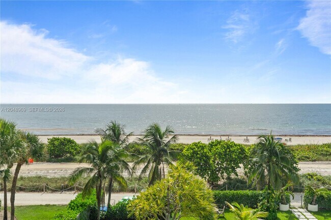 Foto del edificio - 9511 Collins Ave