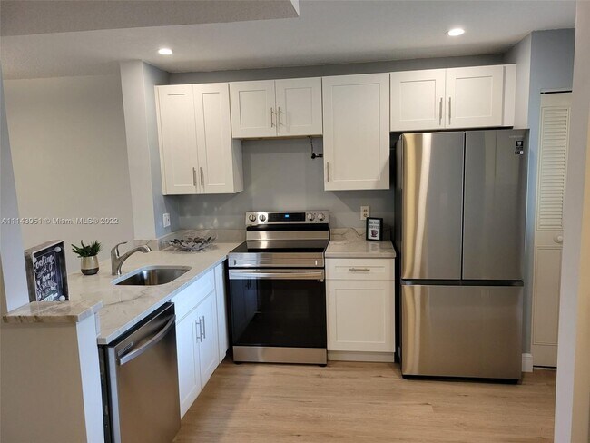 Building Photo - 1234 S Military Trail