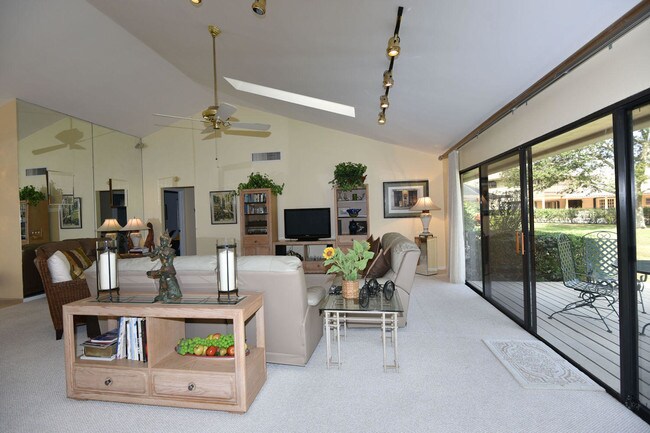 Foto del edificio - 4  Carlisle Court