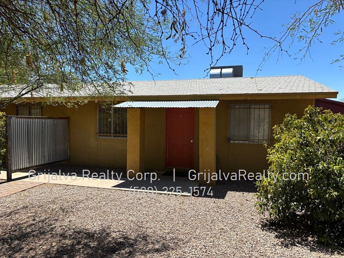 Foto principal - 1245 E 25th St