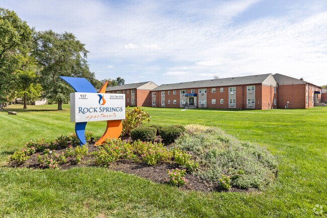 Building Photo - Rock Springs Apartments