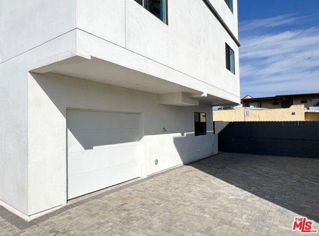 Building Photo - 5618 Fulcher Avenue, Los Angeles, CA 91601...